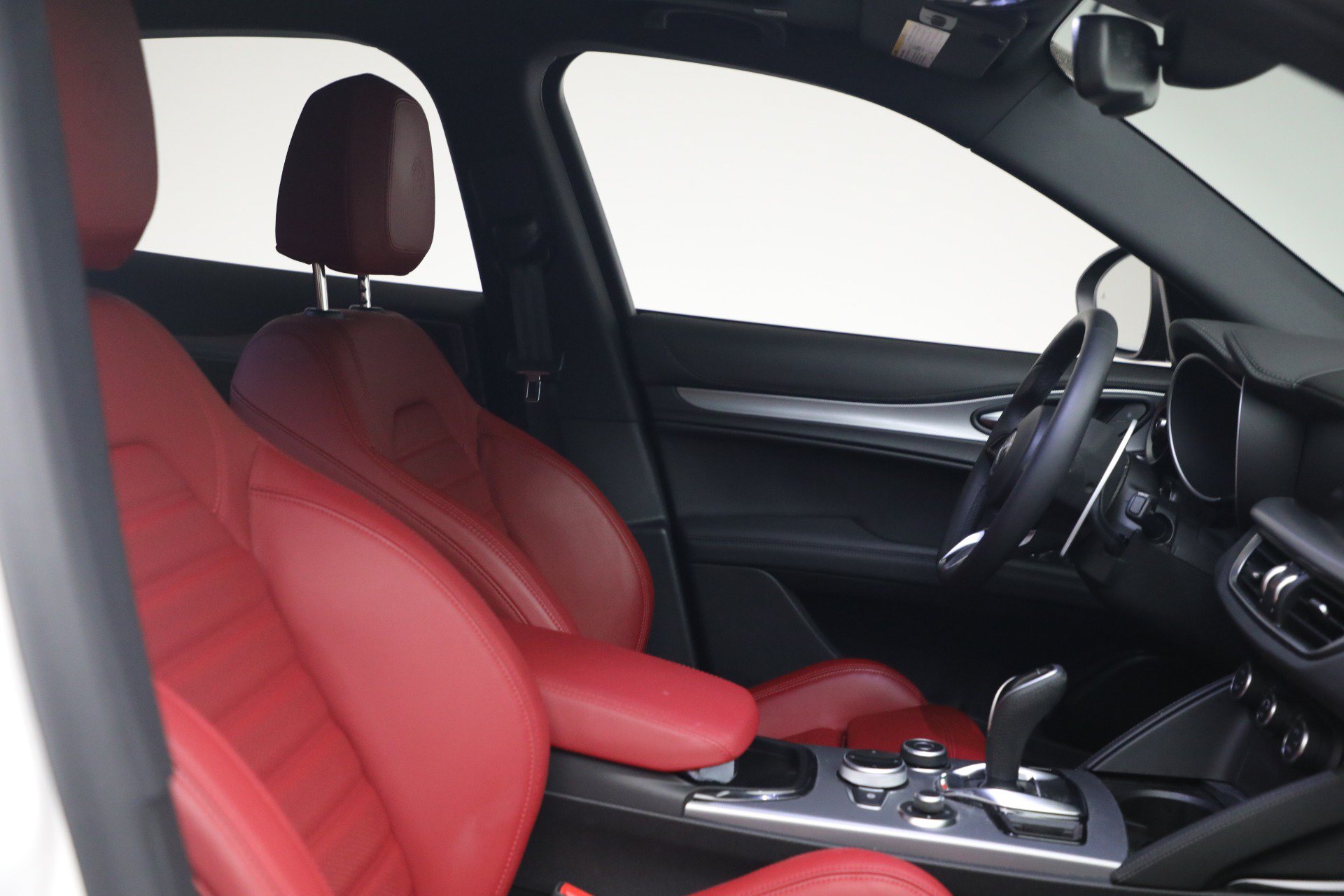New 2026 Alfa Romeo Stelvio Sprint AWD/4WD image 11