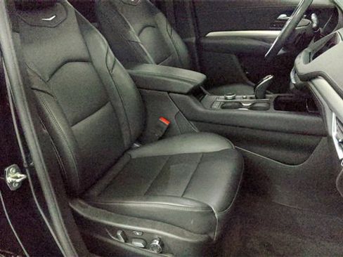 Used 2020 Cadillac XT4 Premium Luxury image 36