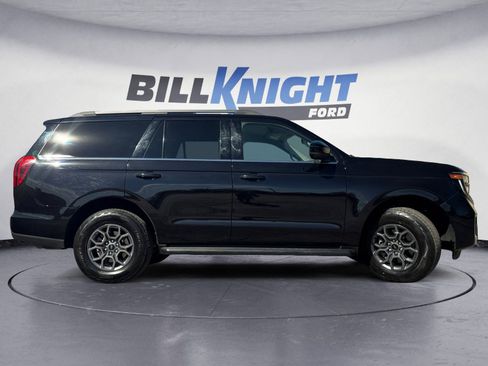 Certified 2025 Ford Expedition Active image 6