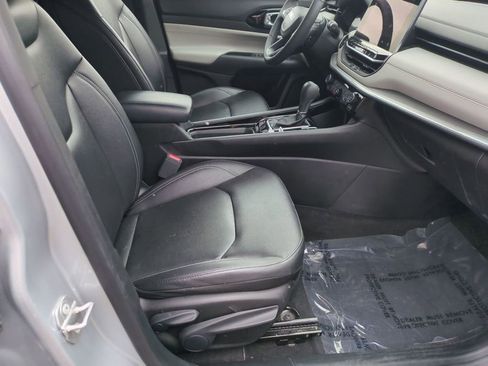 Used 2025 Jeep Compass Limited image 25