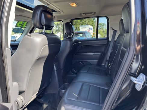 Used 2015 Jeep Patriot High Altitude FWD image 26