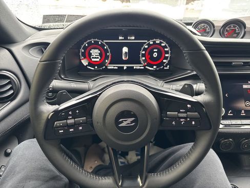 Used 2024 Nissan Z Sport w/ Floor Mat Package image 15
