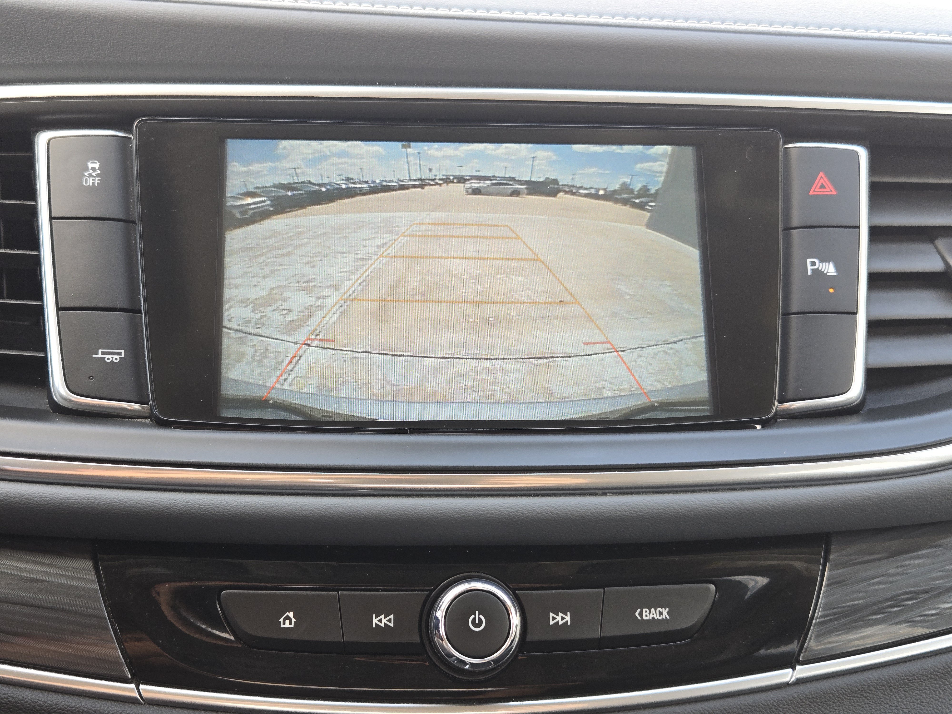 Used 2018 Buick Enclave Essence w/ Trailering Package FWD image 19