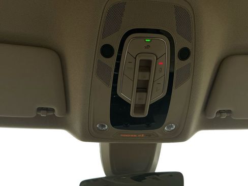 Used 2022 Audi Q5 2.0T Premium w/ Convenience Package image 21