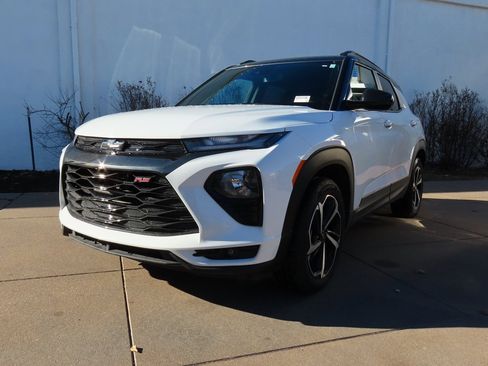 Used 2023 Chevrolet TrailBlazer RS w/ Convenience Package image 4