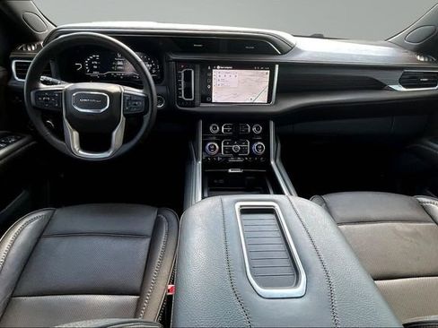 Used 2023 GMC Yukon Denali w/ Max Trailering Package image 8