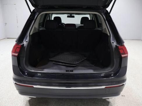 Used 2020 Volkswagen Tiguan SE w/ Panoramic Sunroof Package AWD/4WD image 20