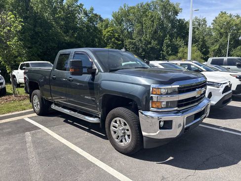 Used 2018 Chevrolet Silverado 2500 LT w/ LT Plus Package AWD/4WD image 40