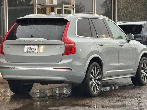 Used 2024 Volvo XC90 B6 Plus AWD/4WD image 4