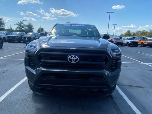 Used 2025 Toyota Tacoma SR RWD image 2