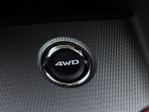 Used 2025 Mitsubishi Outlander Sport LE image 41