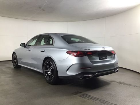 Used 2025 Mercedes-Benz E 450 4MATIC Sedan image 3
