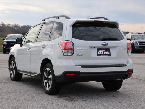 Used 2018 Subaru Forester 2.5i Premium w/ All-Weather Package image 11