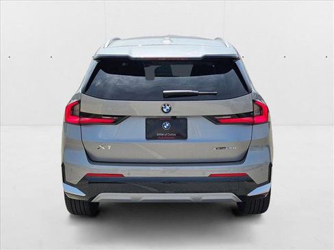 Used 2025 BMW X1 xDrive28i w/ Premium Package image 8