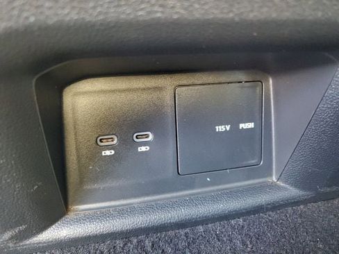 Certified 2023 Volkswagen Atlas SE FWD image 13