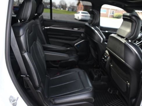 Used 2021 Jeep Grand Cherokee L Overland w/ Luxury Tech Group IV image 27