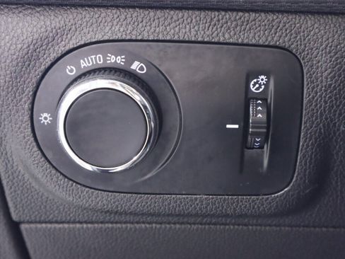 Used 2018 Chevrolet Cruze LT w/ LT Fleet Convenience Package FWD image 10