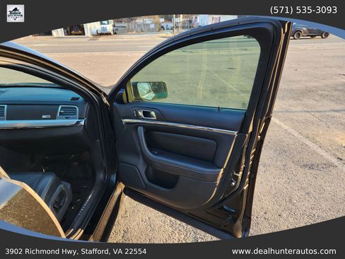 Used 2012 Lincoln MKS AWD image 16