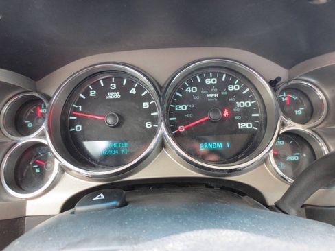 Used 2013 Chevrolet Silverado 3500 W/T RWD image 7