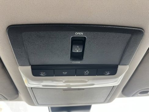 Certified 2020 Nissan Altima 2.5 SR w/ Premium Package image 27