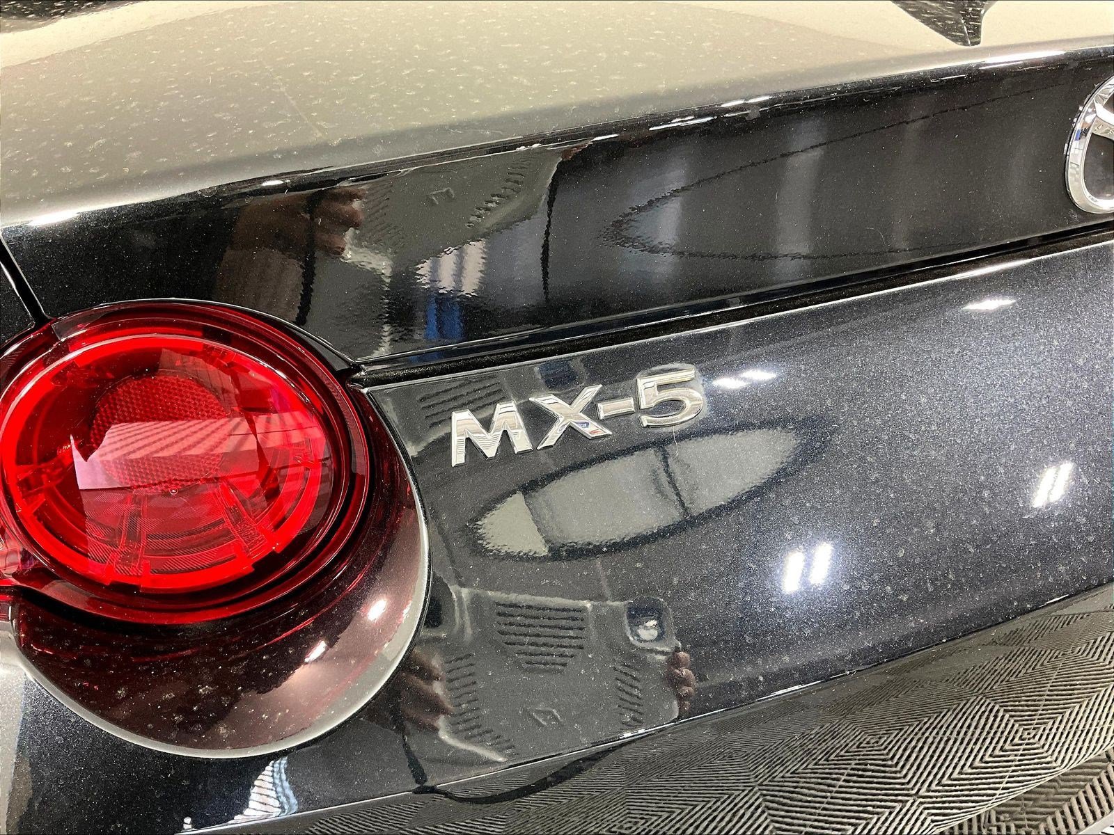 Used 2023 MAZDA MX-5 Miata Grand Touring RWD image 18