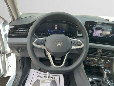 New 2026 Volkswagen Jetta SE FWD image 12