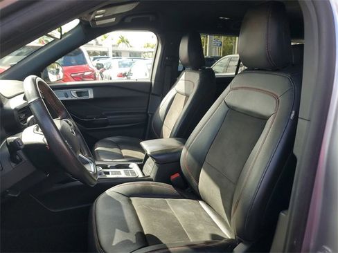 Used 2023 Ford Explorer ST-Line w/ Class IV Trailer Tow Package image 13