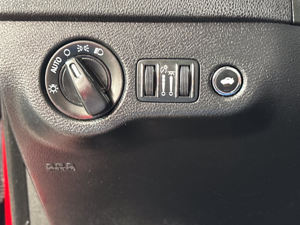 Used 2022 Dodge Charger SXT RWD image 36
