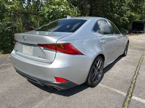 Used 2018 Lexus IS 300 F Sport w/ F Sport Package RWD image 3
