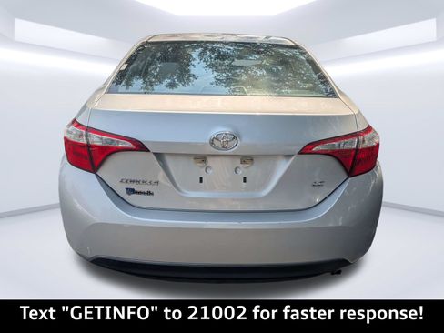 Used 2015 Toyota Corolla LE FWD image 6