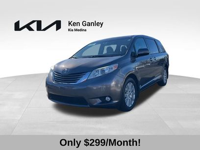 Used 2017 Toyota Sienna XLE Premium