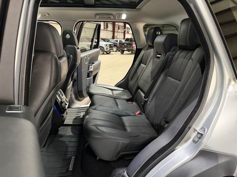 Used 2017 Land Rover Range Rover Supercharged AWD/4WD image 17
