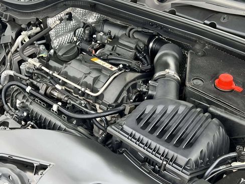 Used 2016 MINI Cooper 4-Door Hardtop image 33