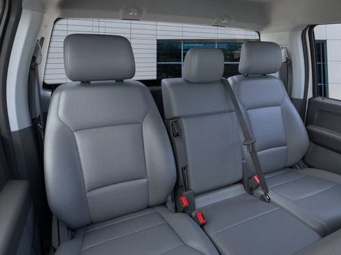 New 2025 Ford F550 4x4 Regular Cab Super Duty image 10