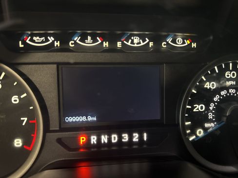 Used 2015 Ford F150 XLT w/ Equipment Group 301A Mid image 17