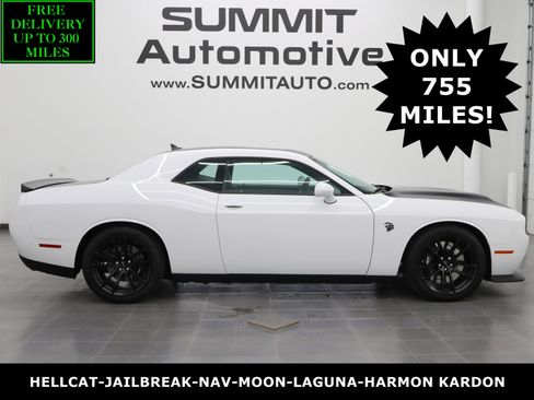 Used 2023 Dodge Challenger SRT Hellcat RWD image 1