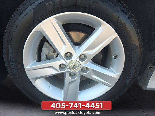 Used 2012 Toyota Camry SE FWD image 27
