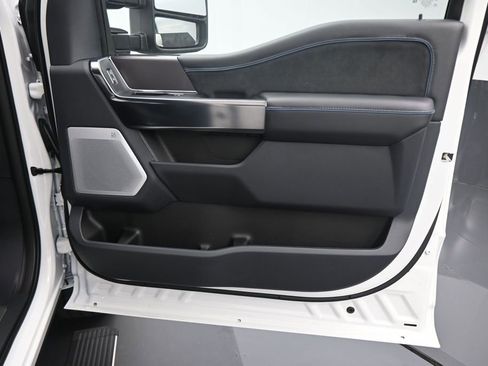 New 2026 Ford F250 Platinum AWD/4WD image 14