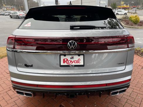 New 2026 Volkswagen Atlas Cross Sport SEL Premium R-Line image 5