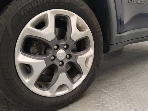 Used 2018 Jeep Compass Limited AWD/4WD image 31