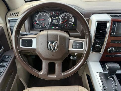 Used 2011 RAM 1500 Laramie image 17