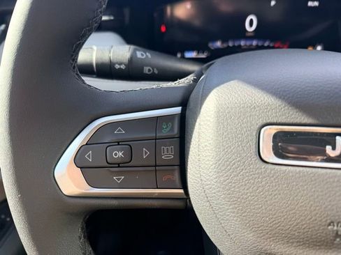 New 2026 Jeep Compass Limited image 21