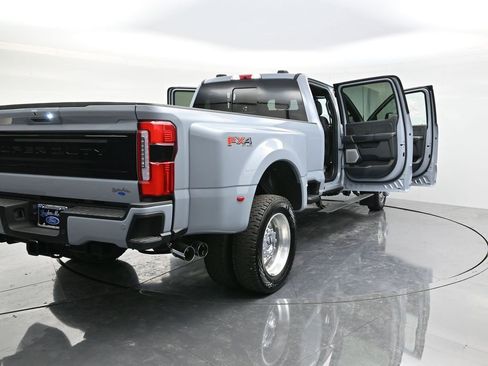 New 2026 Ford F450 Platinum w/ FX4 Off-Road Package image 58