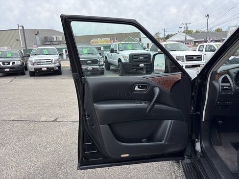 Used 2019 Nissan Armada SL w/ Premium Package AWD/4WD image 18