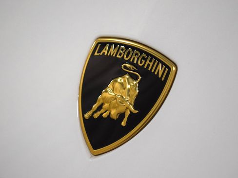 Used 2024 Lamborghini Urus S image 3