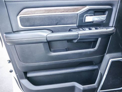 Used 2020 RAM 2500 Laramie image 31