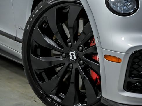 Used 2021 Bentley Flying Spur W12 AWD/4WD image 4