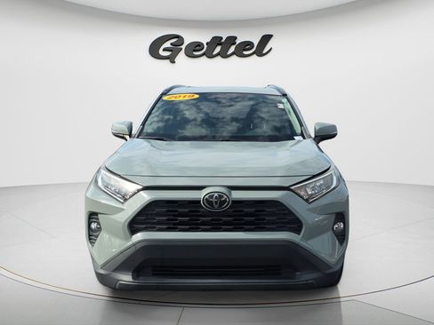 Used 2019 Toyota RAV4 XLE Premium FWD image 2