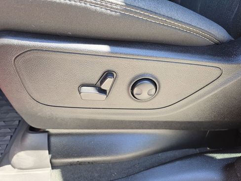 Certified 2024 RAM 1500 Big Horn RWD image 20