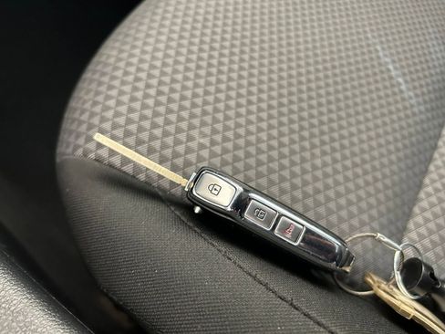 Used 2025 Kia Soul LX w/ LX Technology Package image 18